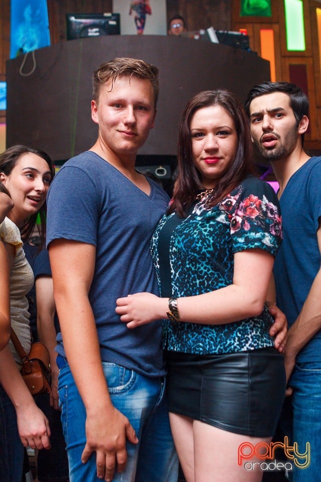 Saturday Party în Window Pub, 