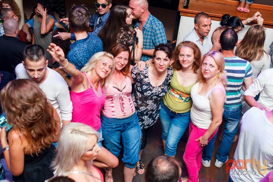 Saturday Party în Window Pub, 