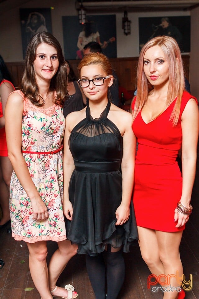 Saturday Party în Window Pub, 