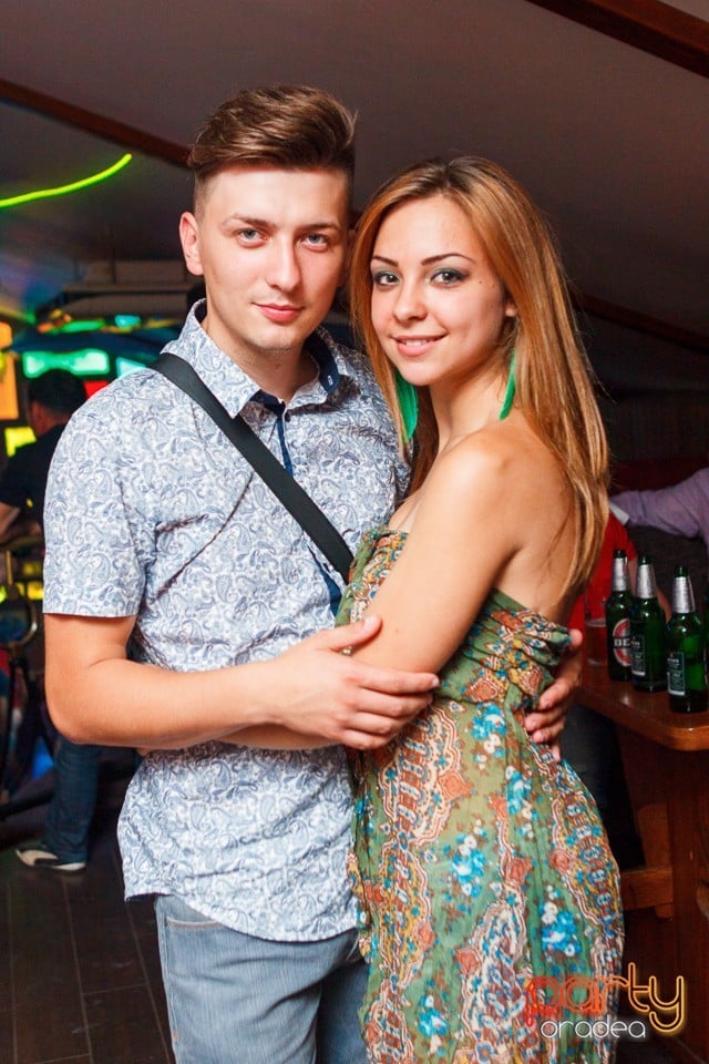 Saturday Party în Window Pub, 