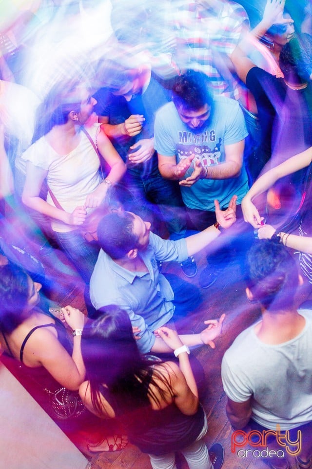 Saturday Party în Window Pub, 