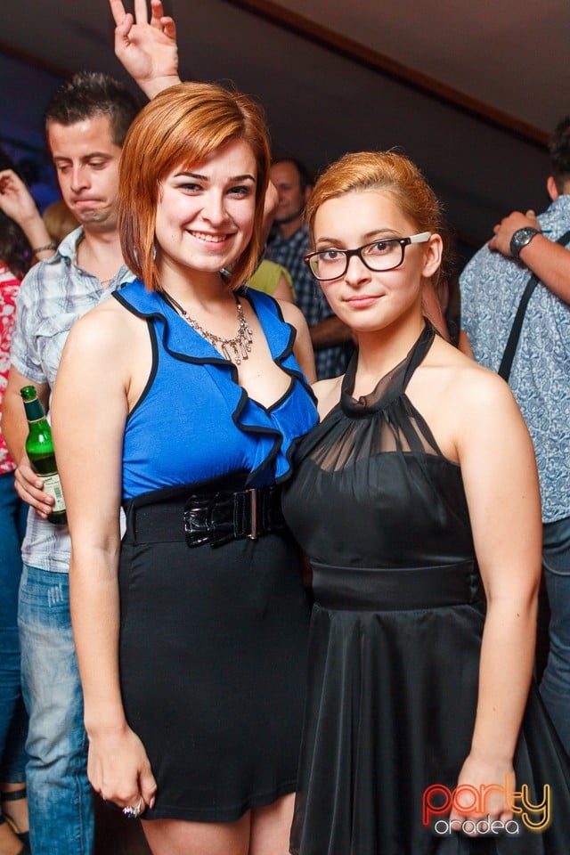 Saturday Party în Window Pub, 