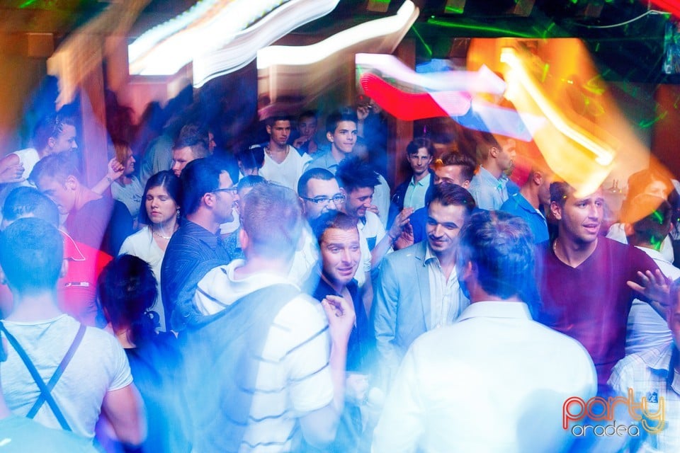 Saturday Party în Window Pub, 