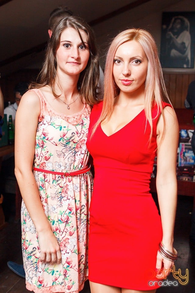 Saturday Party în Window Pub, 