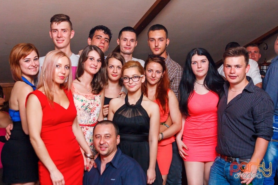 Saturday Party în Window Pub, 