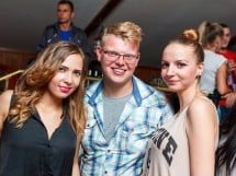 Saturday Party în Window Pub