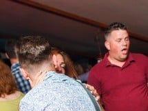 Saturday Party în Window Pub