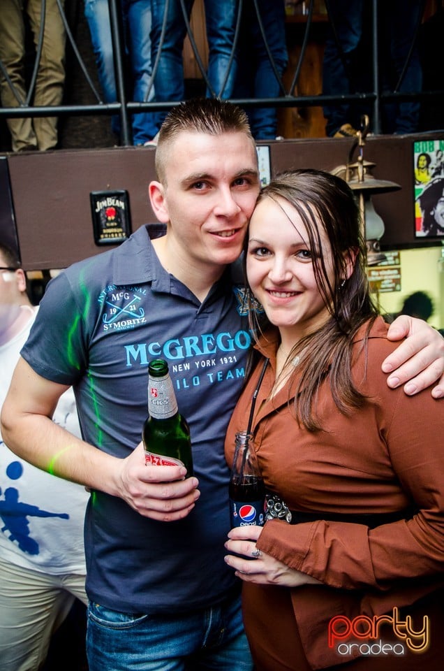 Saturday Party în Window, 