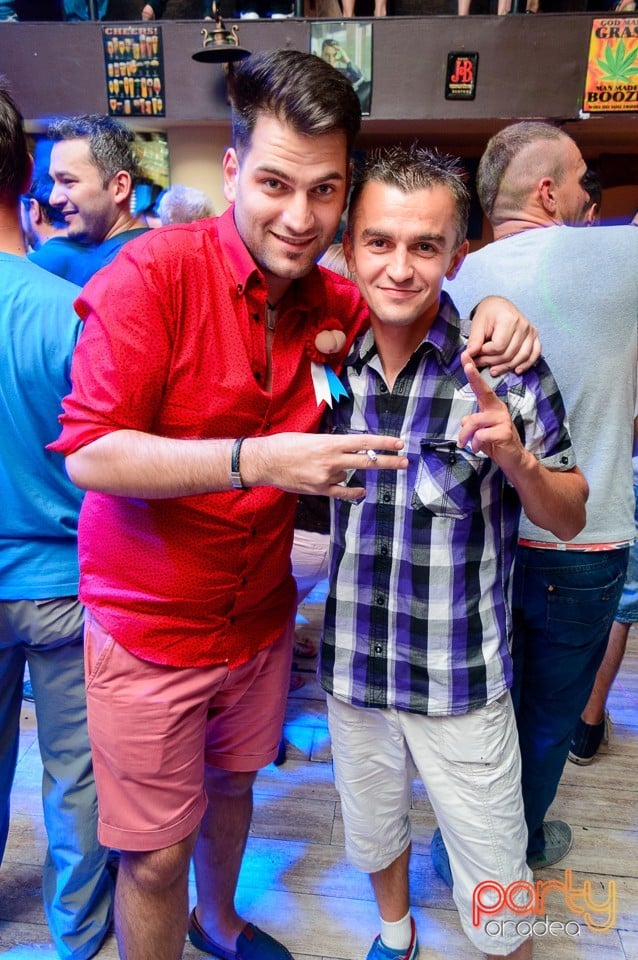 Saturday Party în Window, 