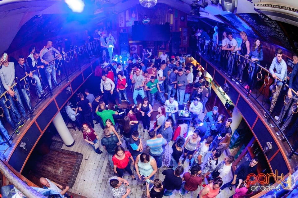 Saturday Party @ Window, 
