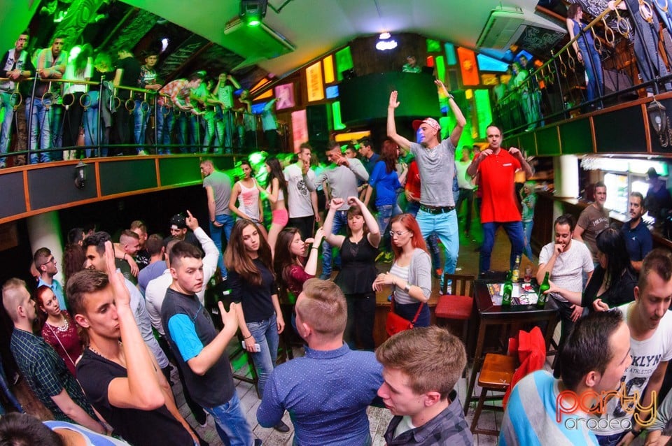 Saturday Party @ Window, 