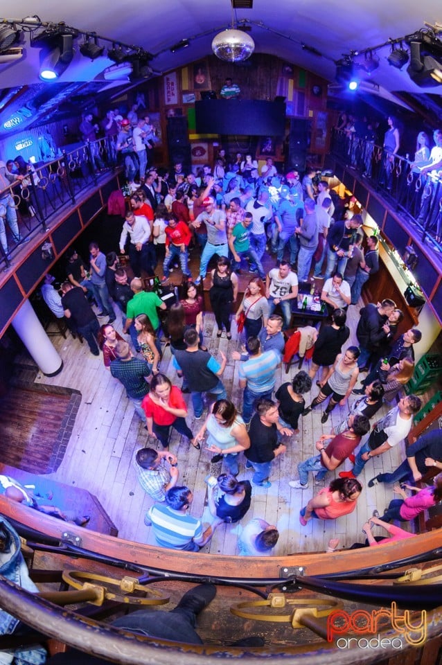 Saturday Party @ Window, 