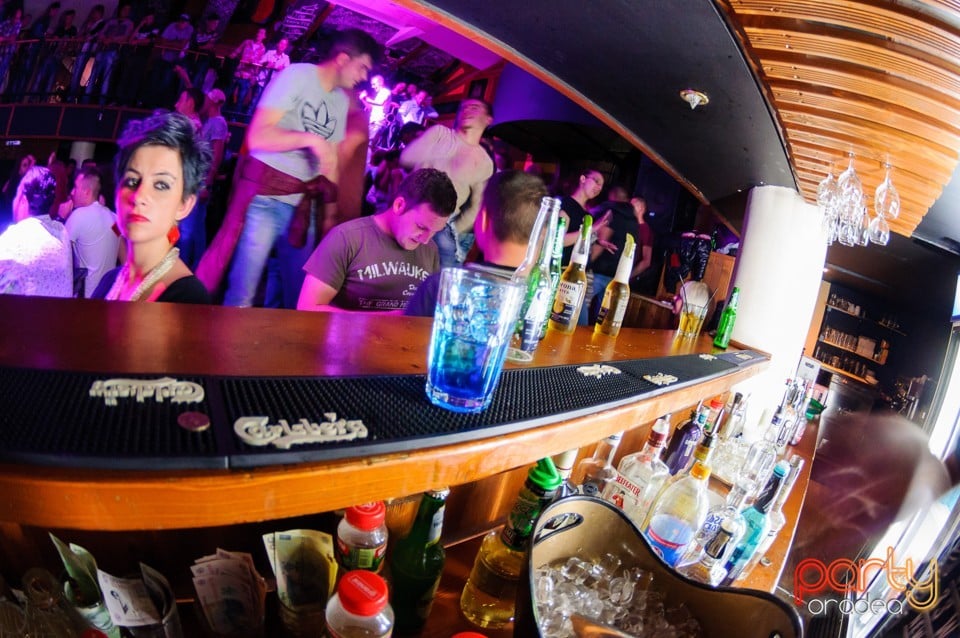 Saturday Party @ Window, 