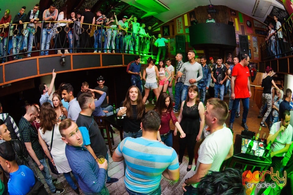 Saturday Party @ Window, 