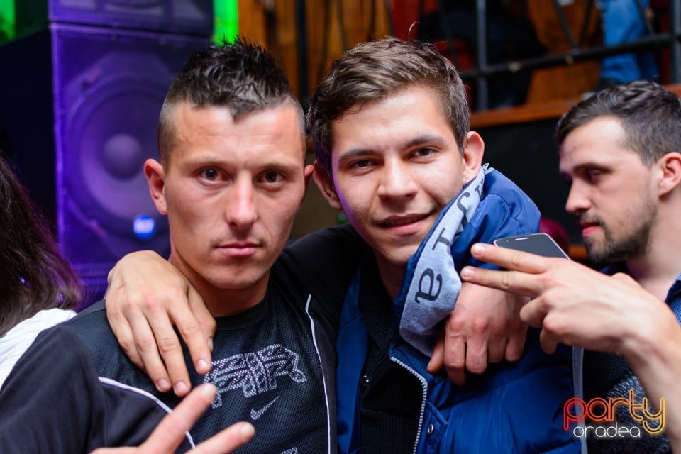 Saturday Party @ Window, 