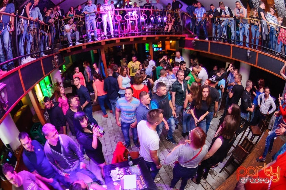 Saturday Party @ Window, 