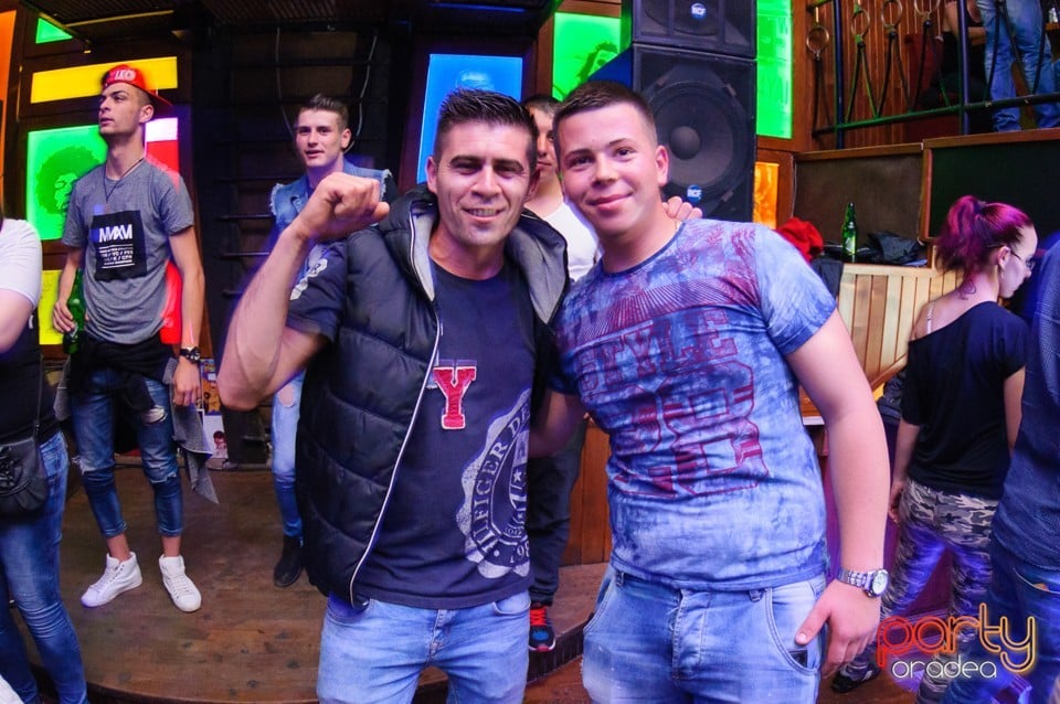 Saturday Party @ Window, 