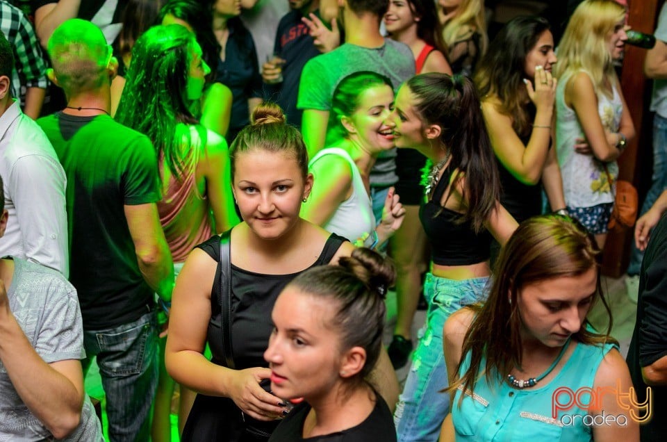 Saturday Party, 