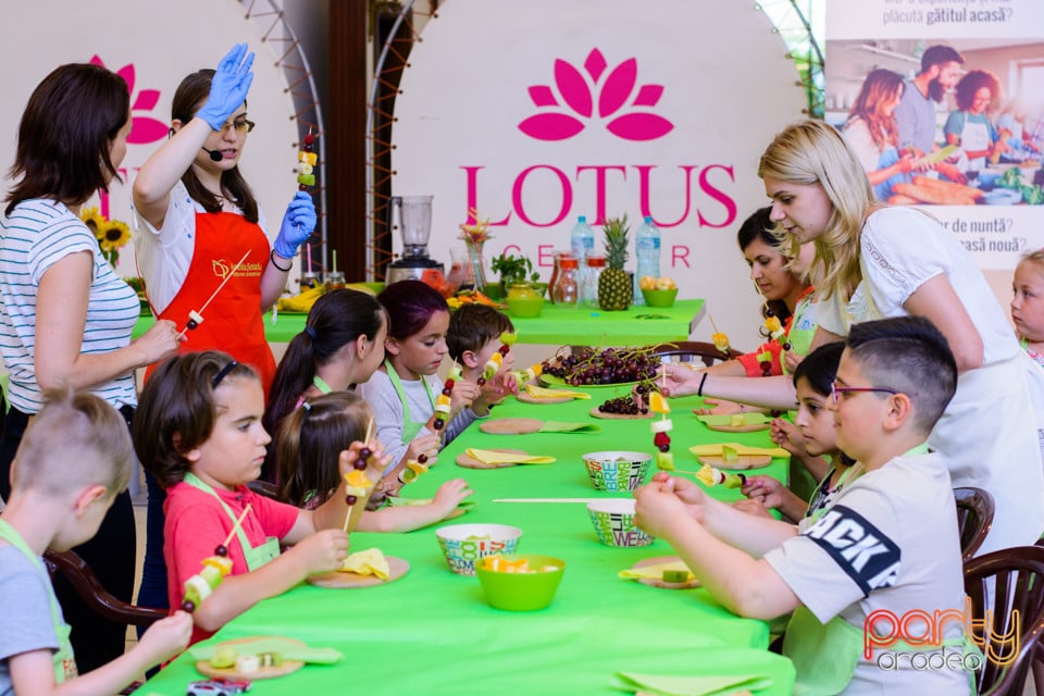 Savurează gustul verii, Lotus Center