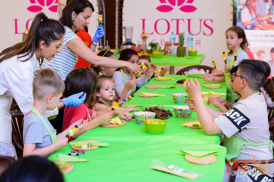 Savurează gustul verii, Lotus Center