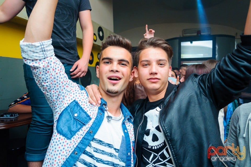 Screwdriver Weekend, 