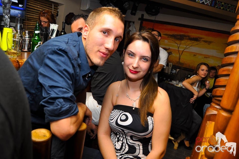 Seară cu karaoke în Zulu Caffe, Zulu Caffe