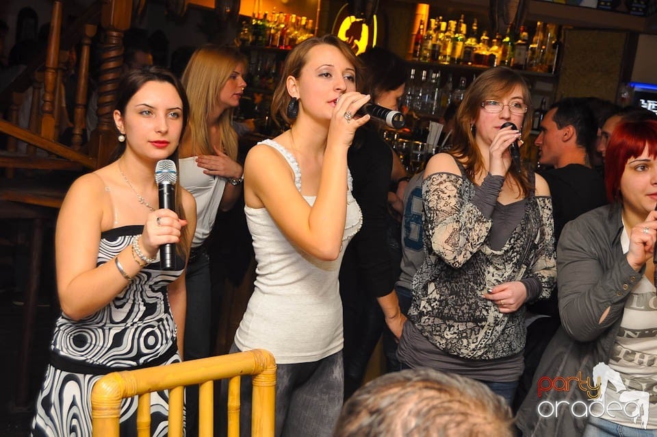 Seară cu karaoke în Zulu Caffe, Zulu Caffe