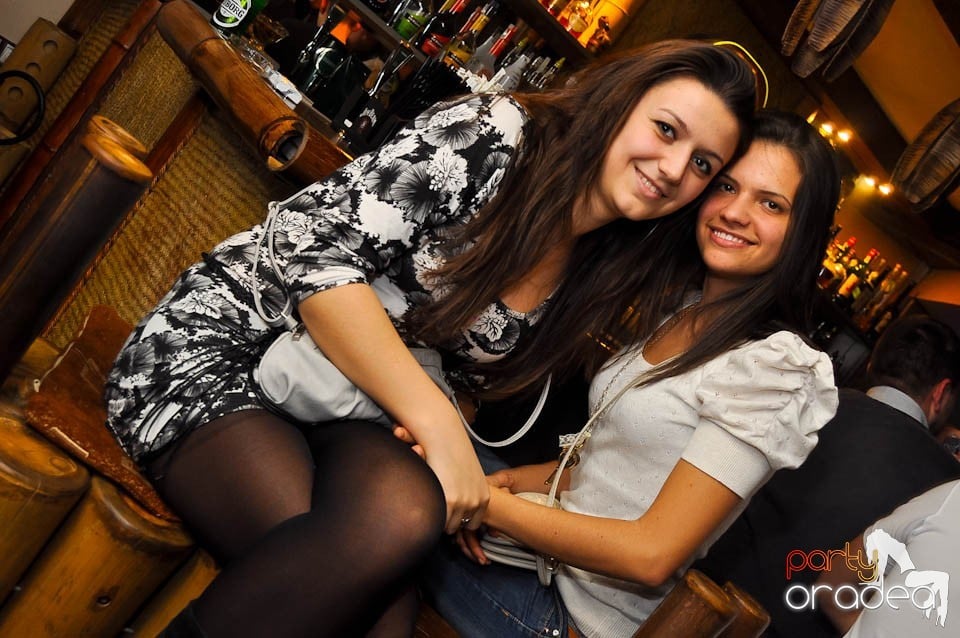 Seară cu karaoke în Zulu Caffe, Zulu Caffe