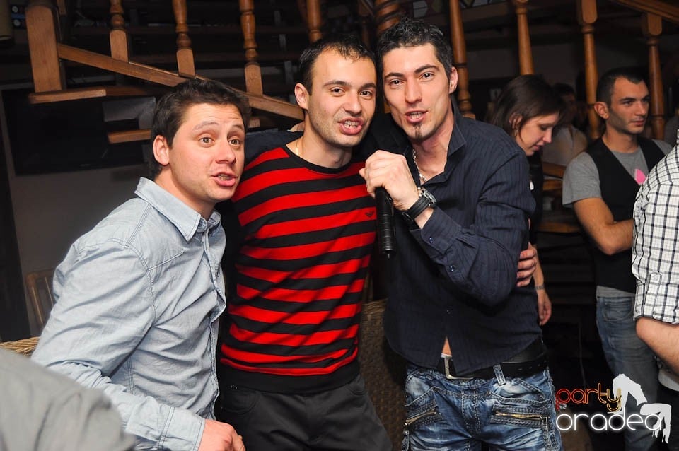 Seară cu karaoke în Zulu Caffe, Zulu Caffe