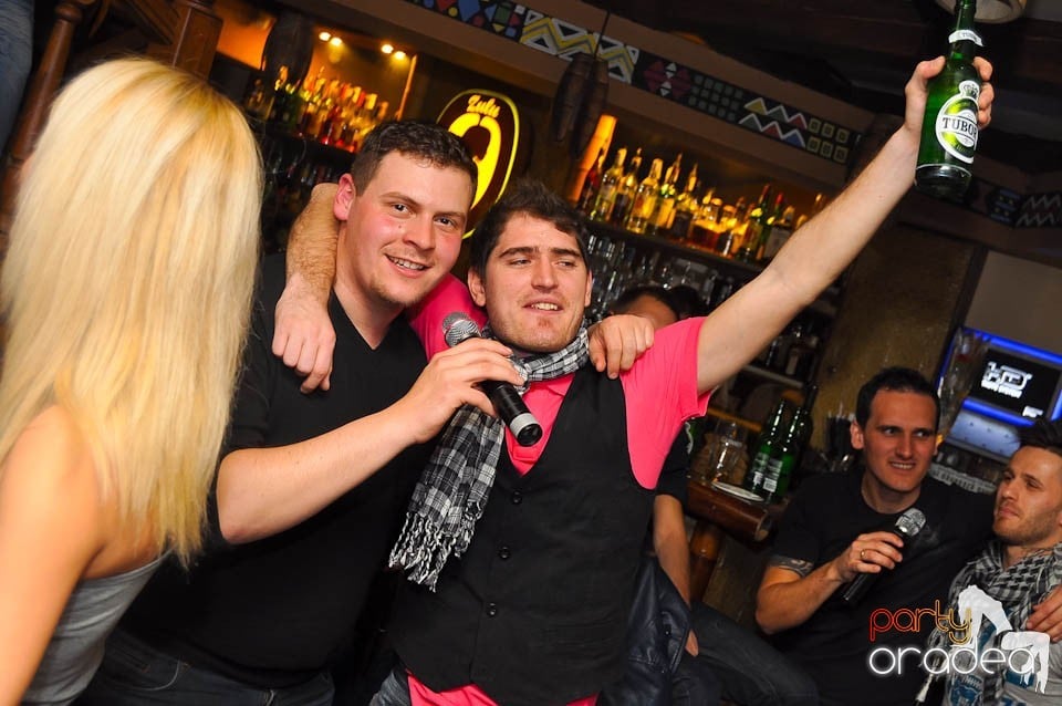 Seară cu karaoke în Zulu Caffe, Zulu Caffe