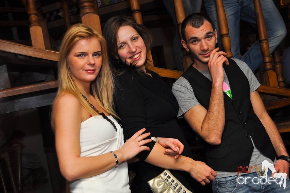 Seară cu karaoke în Zulu Caffe, Zulu Caffe