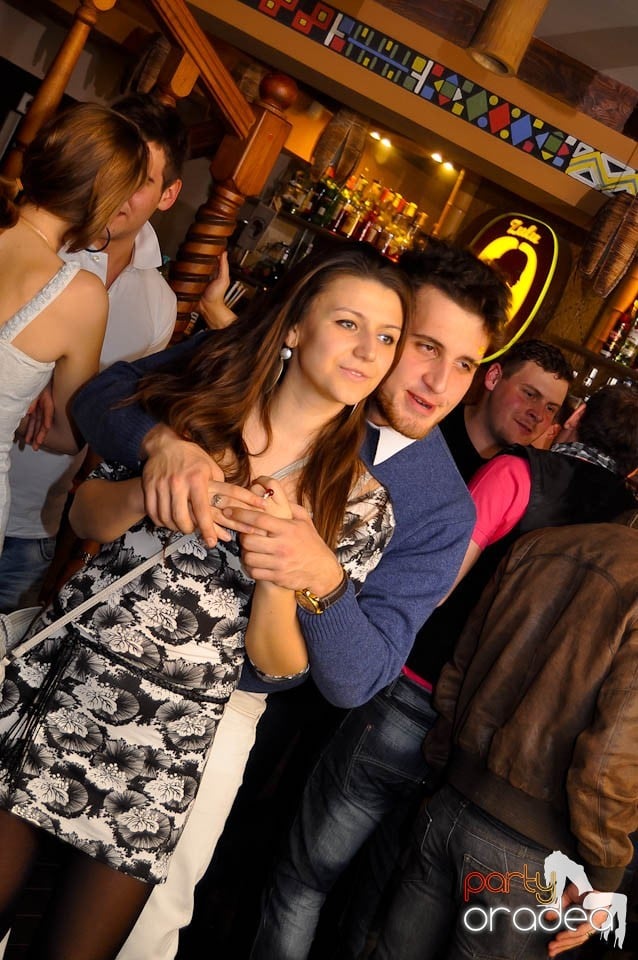 Seară cu karaoke în Zulu Caffe, Zulu Caffe