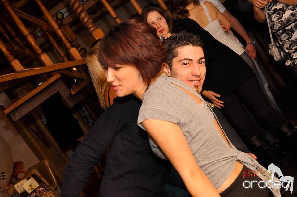 Seară cu karaoke în Zulu Caffe, Zulu Caffe