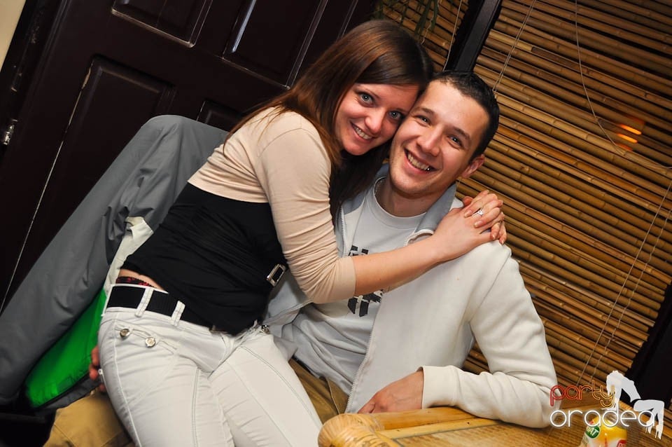 Seară cu karaoke în Zulu Caffe, Zulu Caffe