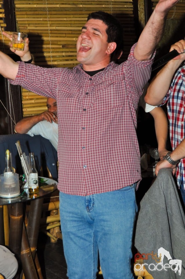 Seară cu karaoke în Zulu Caffe, Zulu Caffe