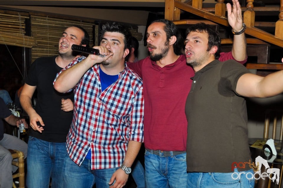 Seară cu karaoke în Zulu Caffe, Zulu Caffe