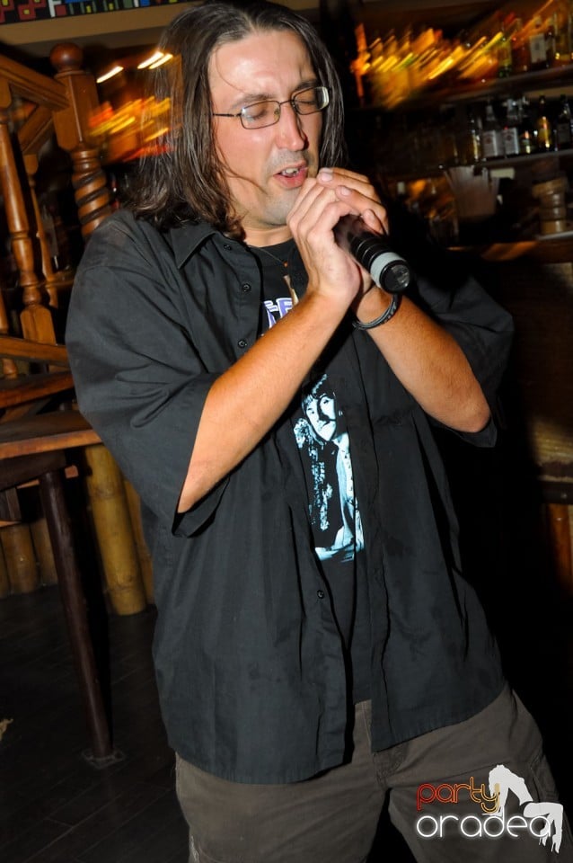 Seară cu karaoke în Zulu Caffe, Zulu Caffe