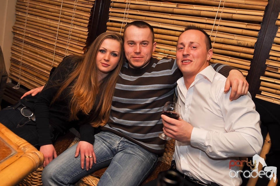 Seară cu karaoke în Zulu Caffe, Zulu Caffe