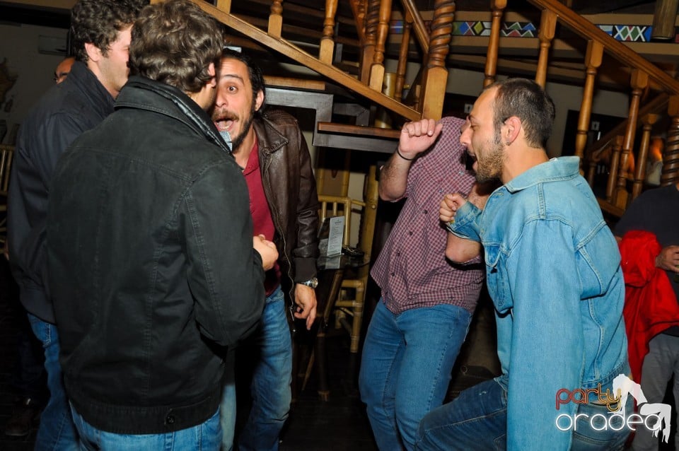 Seară cu karaoke în Zulu Caffe, Zulu Caffe