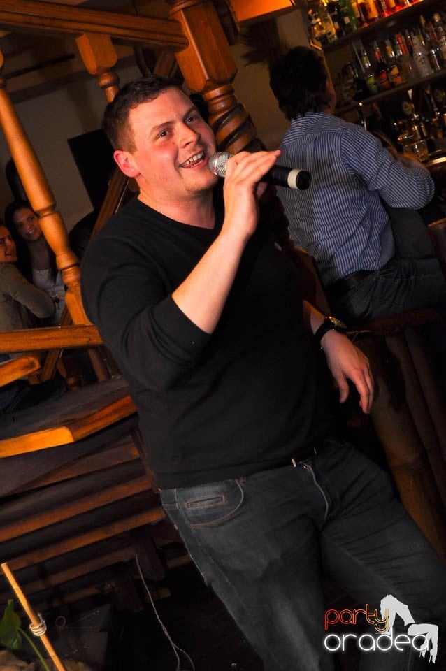 Seară cu karaoke în Zulu Caffe, Zulu Caffe