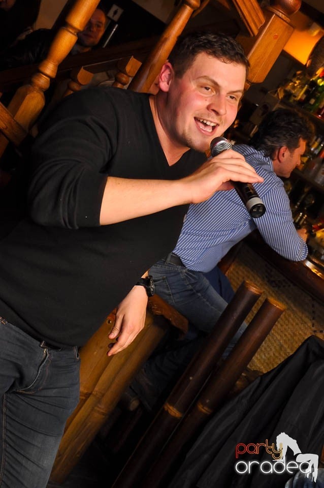 Seară cu karaoke în Zulu Caffe, Zulu Caffe