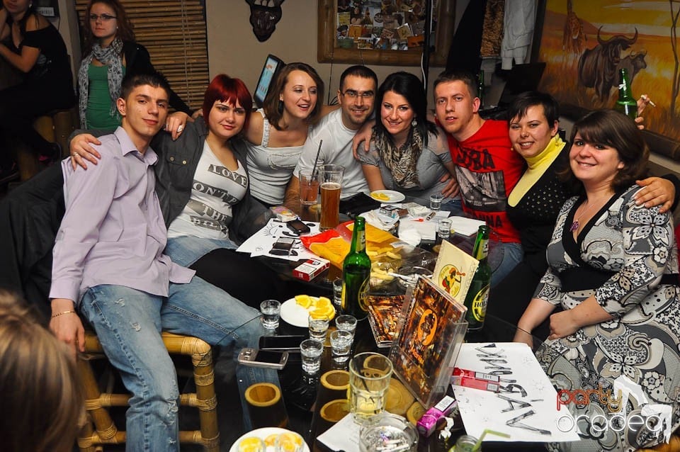 Seară cu karaoke în Zulu Caffe, Zulu Caffe