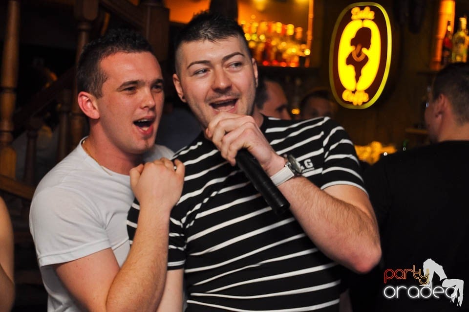 Seară cu karaoke în Zulu Caffe, Zulu Caffe