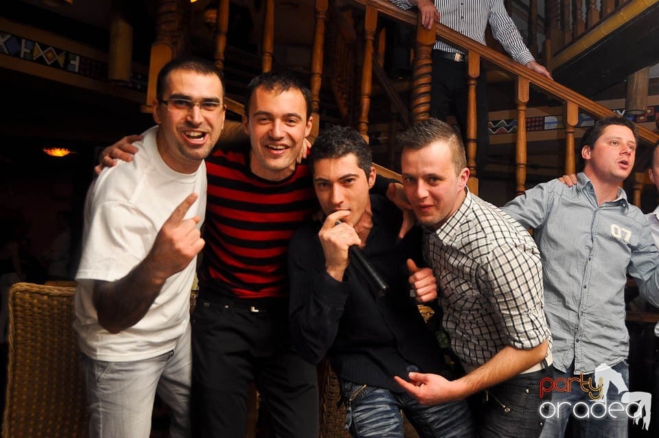 Seară cu karaoke în Zulu Caffe, Zulu Caffe