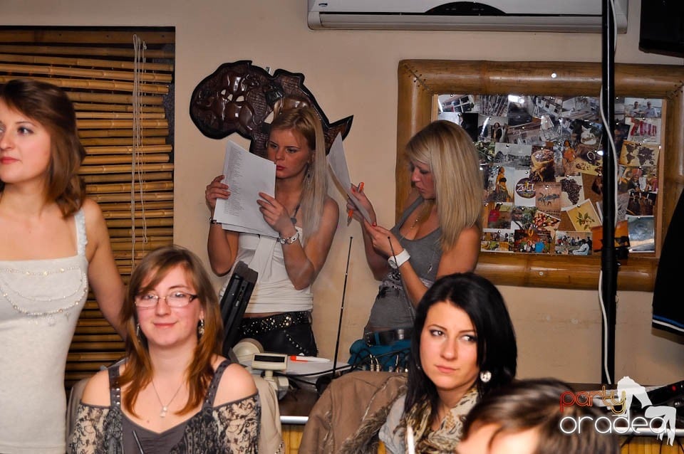 Seară cu karaoke în Zulu Caffe, Zulu Caffe