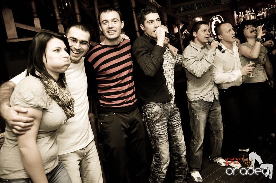 Seară cu karaoke în Zulu Caffe, Zulu Caffe