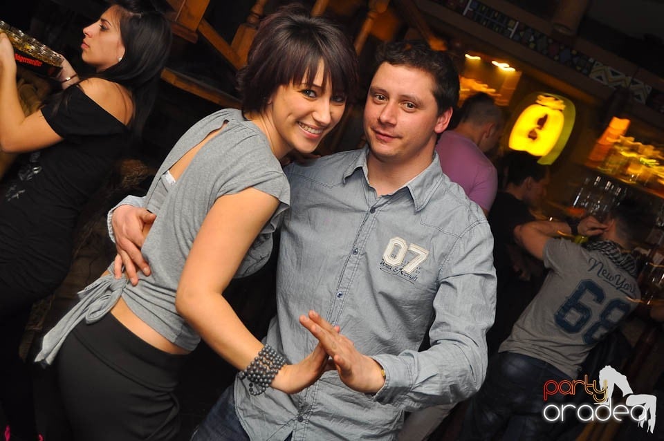 Seară cu karaoke în Zulu Caffe, Zulu Caffe