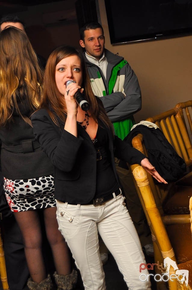 Seară cu karaoke în Zulu Caffe, Zulu Caffe