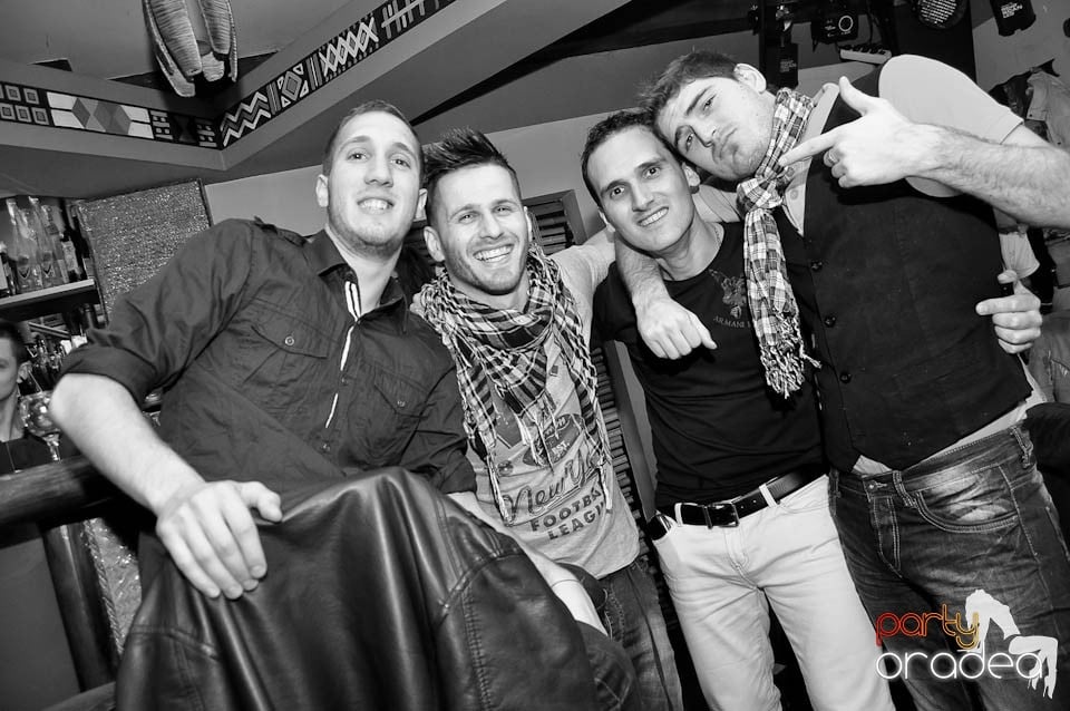 Seară cu karaoke în Zulu Caffe, Zulu Caffe