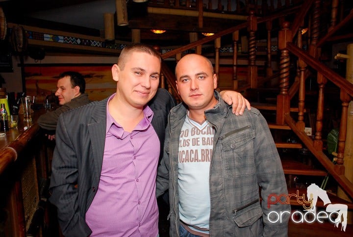 Seară cu karaoke în Zulu, Zulu Caffe